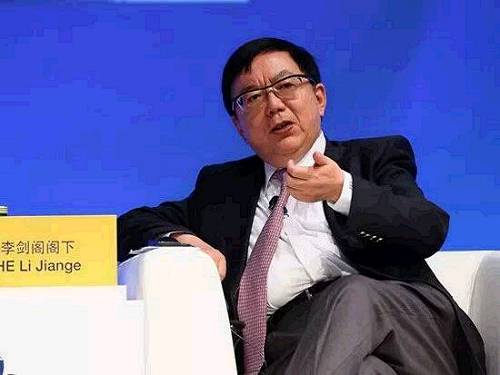 ｜點評｜ 沒有合并應(yīng)該是比較靠譜的信息，但改革實際就是要整合，就是形成更容易協(xié)調(diào)行動的金融監(jiān)管體制，而不能是各自為政，甚至互相拆臺。一行三會的關(guān)聯(lián)度高，牽一發(fā)動全身，所以非常有必要加強聯(lián)動性。